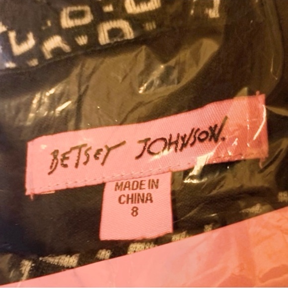 BETSEY JOHNSON FLORAL FIT AND FLARE DRESS - Picture 13 of 15